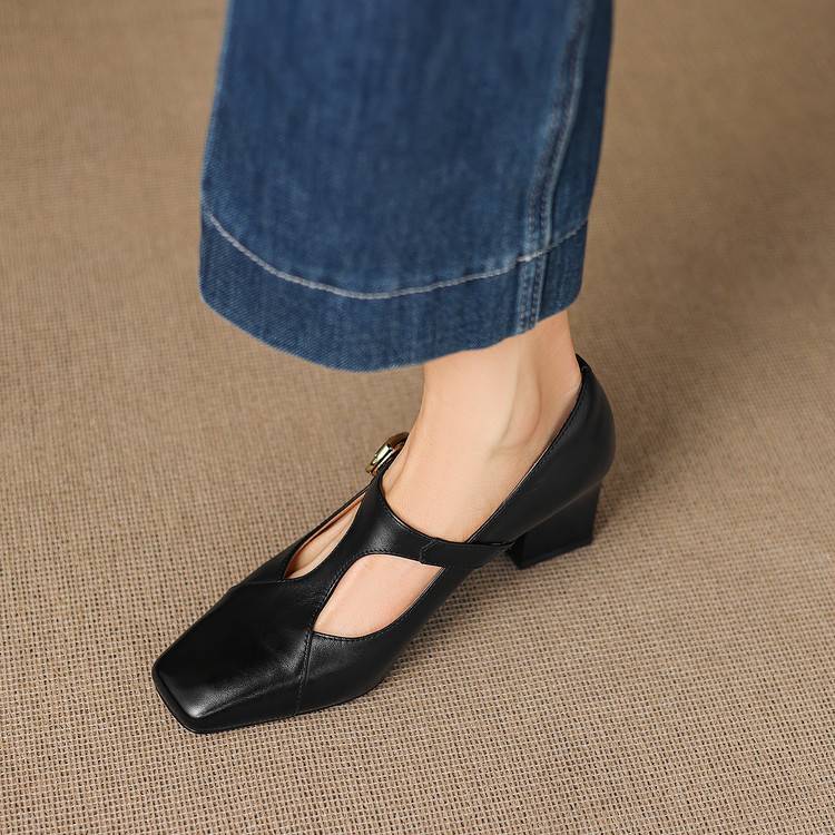 Veyla スクエアトゥ 本革ヒールパンプス