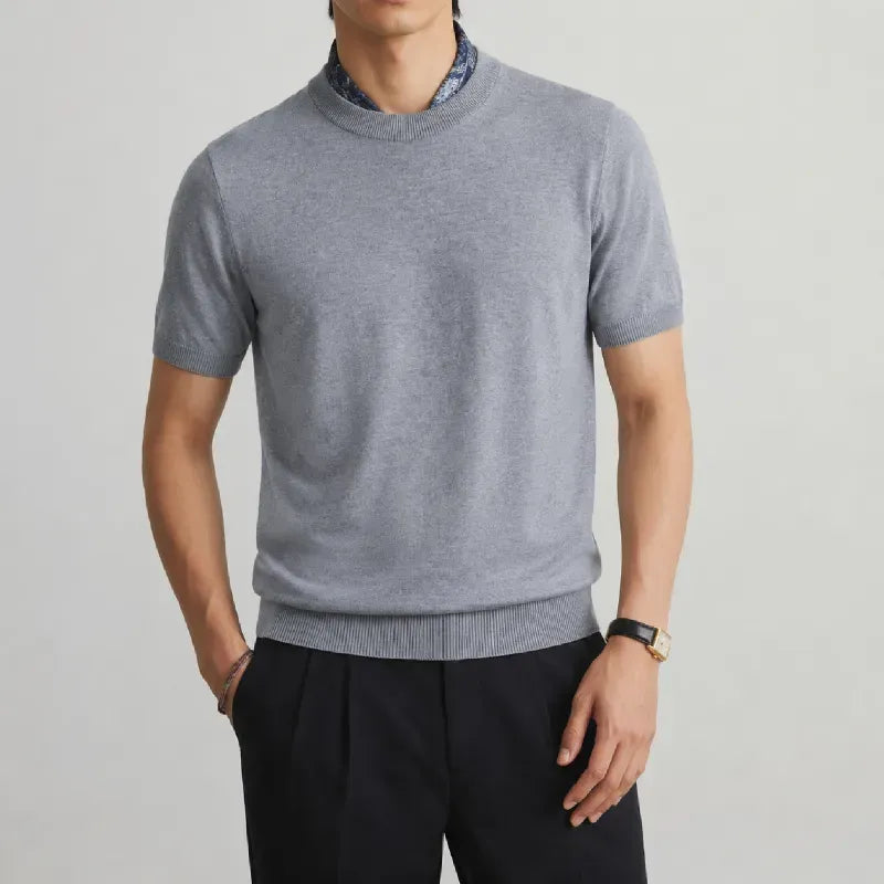 SORAIRO 夏の軽やかシリーズ|お腹まわりを自然にカバーする なめらか半袖ニットTシャツ